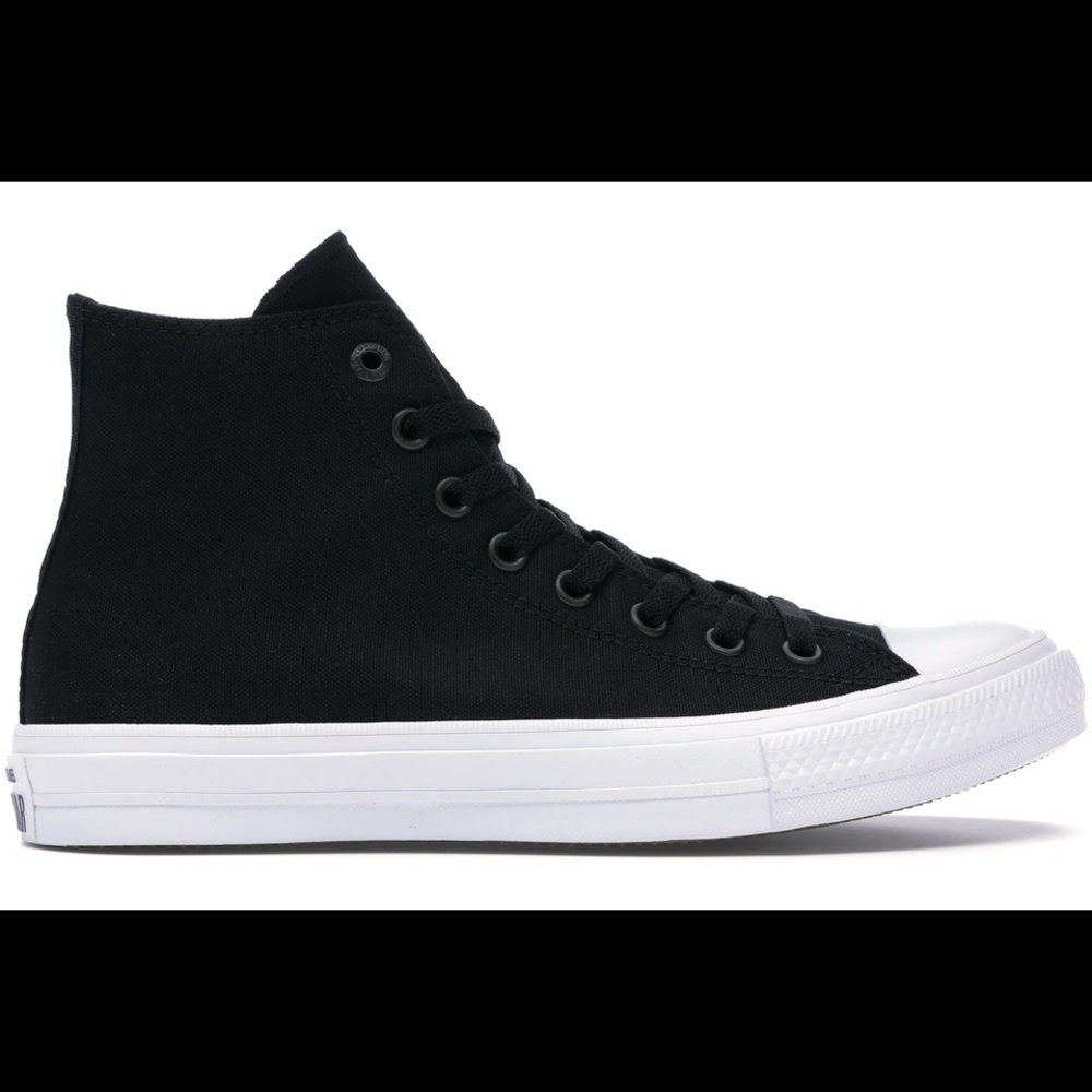 Converse Chuck Taylor 2 size 6